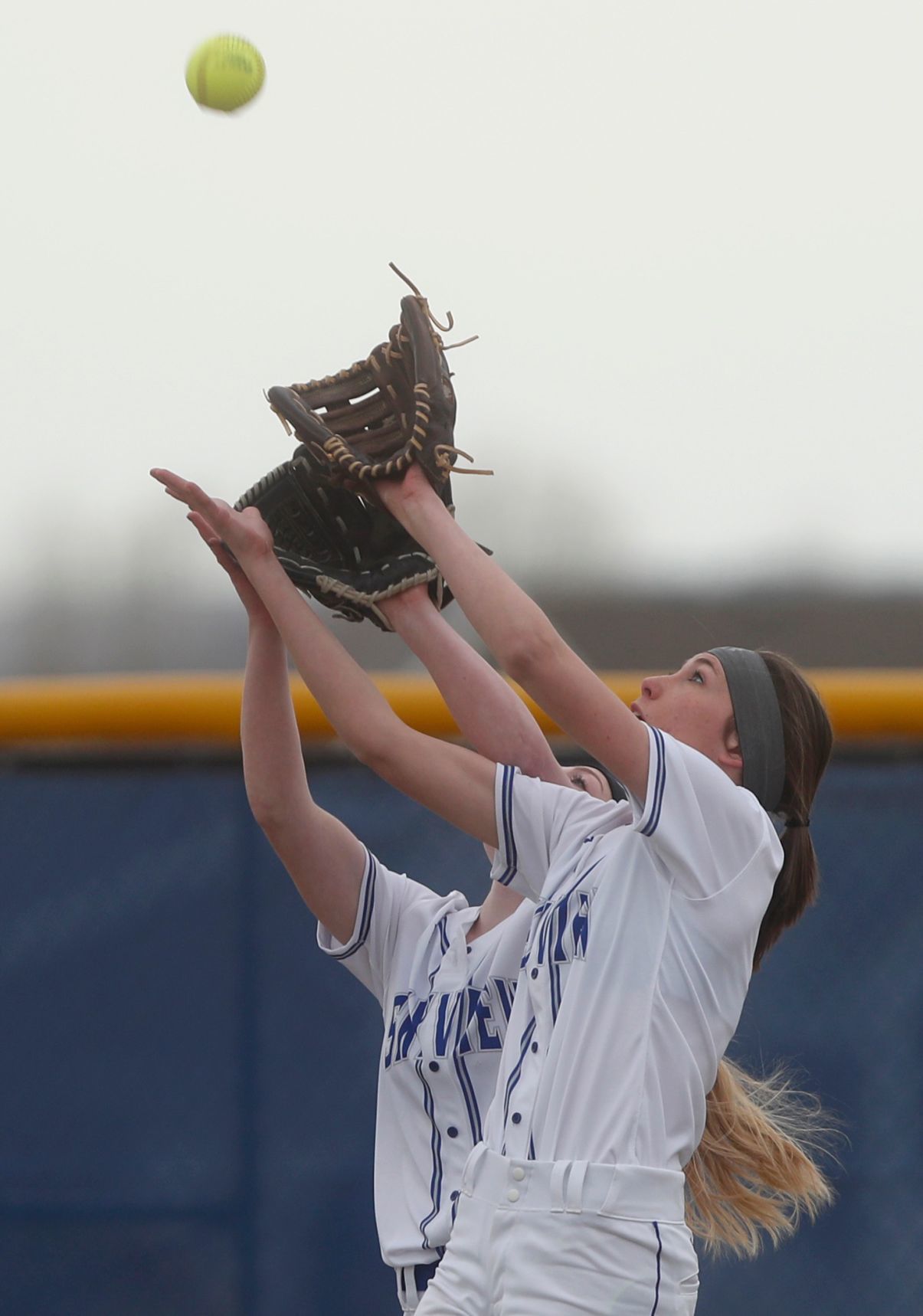 Billings West defeats Billings Skyview, 11-5.